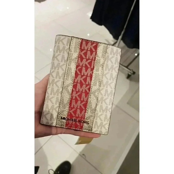 Michael Kors Jet Set Logo Stripe Passport Wallet Chili Multi - Picture 1 of 4